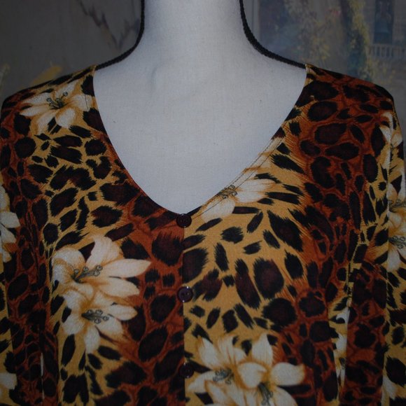 Floral & Leopard V-neck Top - Carolyn Strauss, L - Picture 3 of 13